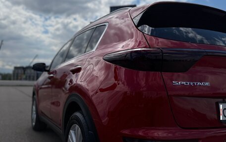KIA Sportage IV рестайлинг, 2018 год, 2 300 000 рублей, 19 фотография