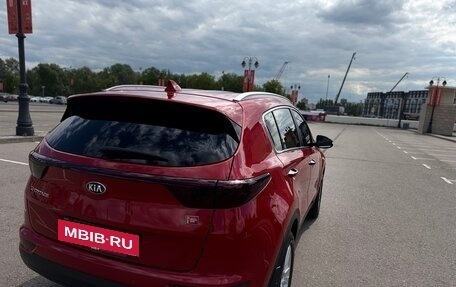 KIA Sportage IV рестайлинг, 2018 год, 2 300 000 рублей, 15 фотография