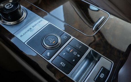 Land Rover Range Rover IV рестайлинг, 2015 год, 4 515 000 рублей, 25 фотография