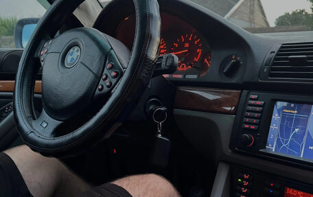 BMW 5 серия, 2000 год, 700 000 рублей, 8 фотография