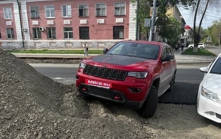 Jeep Grand Cherokee, 2017 год, 4 500 000 рублей, 6 фотография