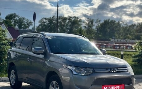 Mitsubishi Outlander III рестайлинг 3, 2012 год, 1 240 000 рублей, 6 фотография
