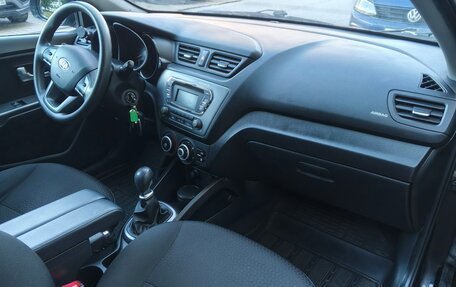 KIA Rio III рестайлинг, 2013 год, 700 000 рублей, 14 фотография