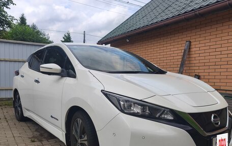 Nissan Leaf II, 2018 год, 1 440 000 рублей, 1 фотография