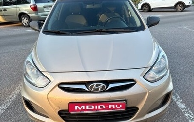 Hyundai Solaris II рестайлинг, 2013 год, 900 000 рублей, 1 фотография