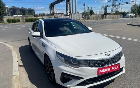 KIA Optima IV, 2018 год, 1 900 000 рублей, 2 фотография