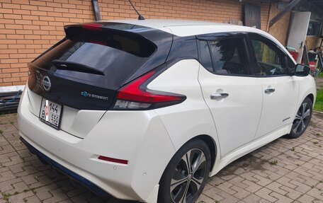 Nissan Leaf II, 2018 год, 1 440 000 рублей, 3 фотография
