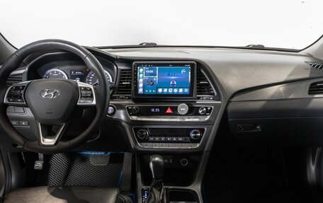 Hyundai Sonata VII, 2018 год, 1 650 000 рублей, 5 фотография
