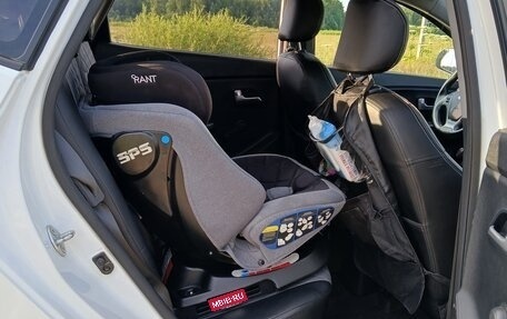 KIA Rio III рестайлинг, 2017 год, 990 000 рублей, 15 фотография