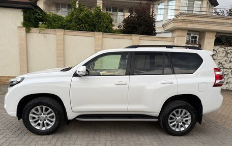 Toyota Land Cruiser Prado 150 рестайлинг 2, 2015 год, 6 100 000 рублей, 3 фотография