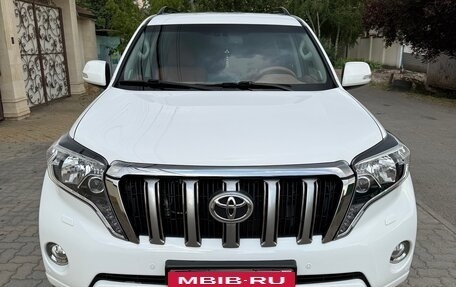 Toyota Land Cruiser Prado 150 рестайлинг 2, 2015 год, 6 100 000 рублей, 2 фотография