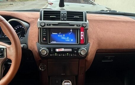 Toyota Land Cruiser Prado 150 рестайлинг 2, 2015 год, 6 100 000 рублей, 14 фотография