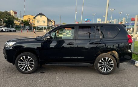 Toyota Land Cruiser Prado 150 рестайлинг 2, 2019 год, 4 340 000 рублей, 2 фотография