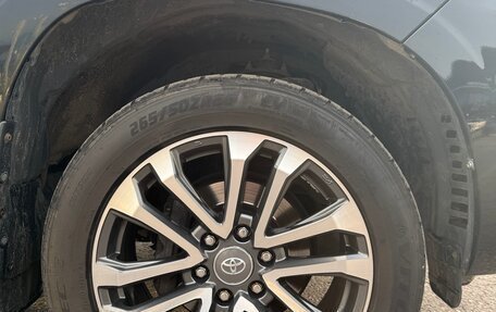Toyota Land Cruiser Prado 150 рестайлинг 2, 2019 год, 4 340 000 рублей, 8 фотография