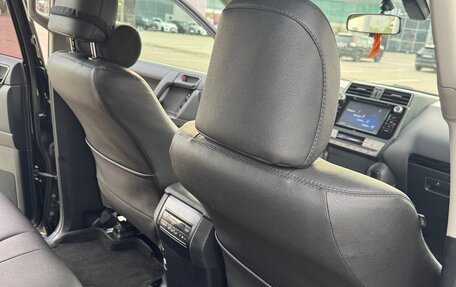 Toyota Land Cruiser Prado 150 рестайлинг 2, 2019 год, 4 340 000 рублей, 28 фотография