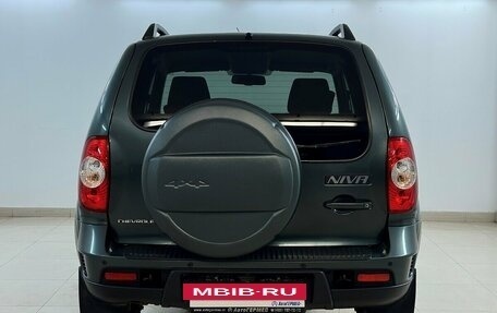 Chevrolet Niva I рестайлинг, 2018 год, 820 000 рублей, 3 фотография