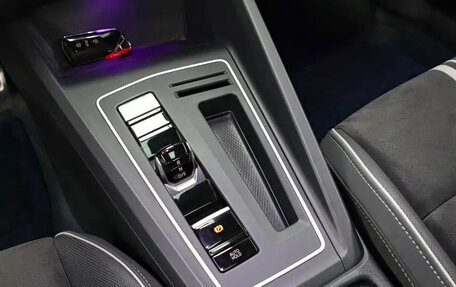 Volkswagen Golf VIII, 2022 год, 1 750 000 рублей, 13 фотография