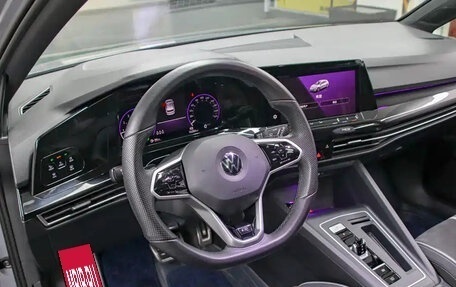Volkswagen Golf VIII, 2022 год, 1 750 000 рублей, 8 фотография