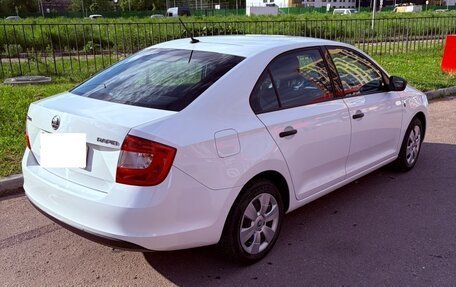 Skoda Rapid I, 2015 год, 890 000 рублей, 3 фотография