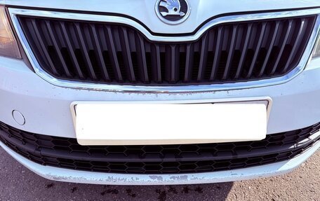 Skoda Rapid I, 2015 год, 890 000 рублей, 7 фотография