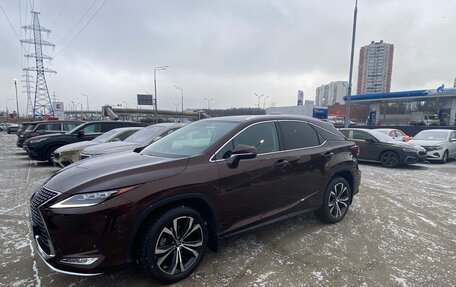 Lexus RX IV рестайлинг, 2021 год, 5 000 000 рублей, 3 фотография