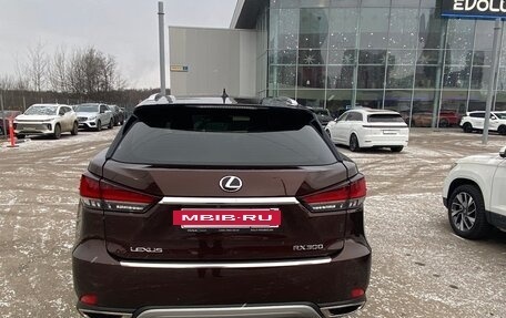 Lexus RX IV рестайлинг, 2021 год, 5 000 000 рублей, 6 фотография
