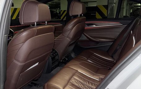 BMW 5 серия, 2017 год, 3 800 000 рублей, 2 фотография