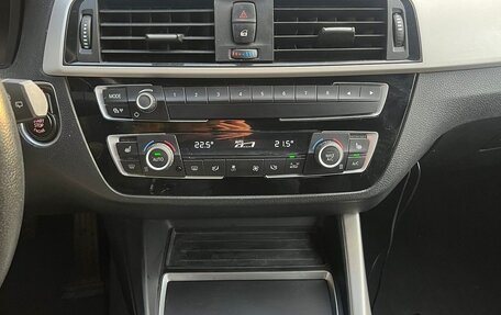 BMW 1 серия, 2019 год, 1 900 000 рублей, 6 фотография