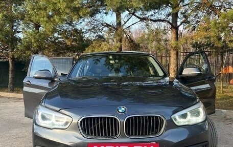 BMW 1 серия, 2019 год, 1 900 000 рублей, 10 фотография