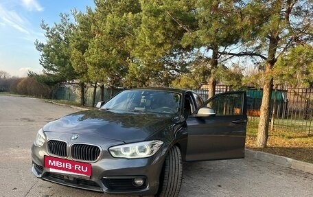 BMW 1 серия, 2019 год, 1 900 000 рублей, 8 фотография