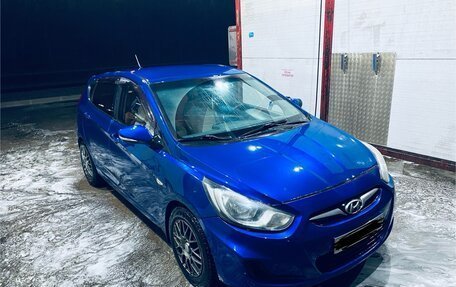 Hyundai Solaris II рестайлинг, 2012 год, 500 000 рублей, 1 фотография