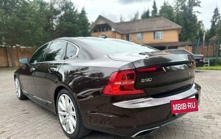 Volvo S90 II рестайлинг, 2019 год, 3 700 000 рублей, 3 фотография