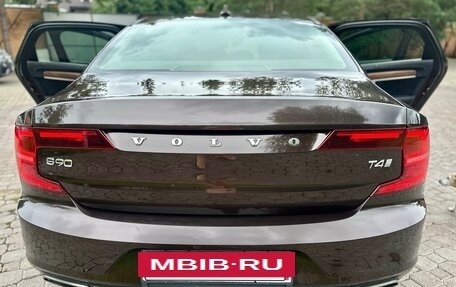 Volvo S90 II рестайлинг, 2019 год, 3 700 000 рублей, 9 фотография