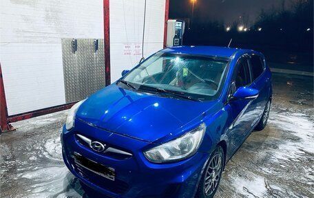 Hyundai Solaris II рестайлинг, 2012 год, 500 000 рублей, 2 фотография