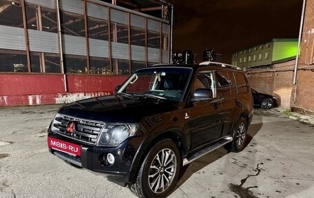 Mitsubishi Pajero IV, 2007 год, 1 750 000 рублей, 2 фотография