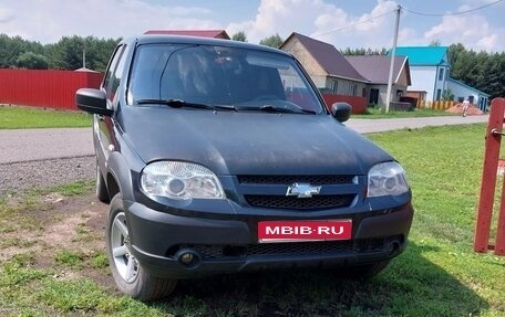 Chevrolet Niva I рестайлинг, 2013 год, 420 000 рублей, 1 фотография