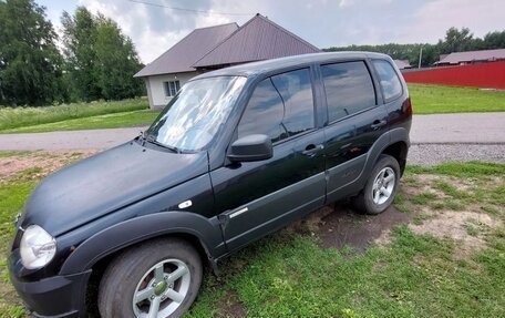 Chevrolet Niva I рестайлинг, 2013 год, 420 000 рублей, 4 фотография