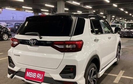 Toyota Raize I, 2021 год, 1 066 000 рублей, 3 фотография