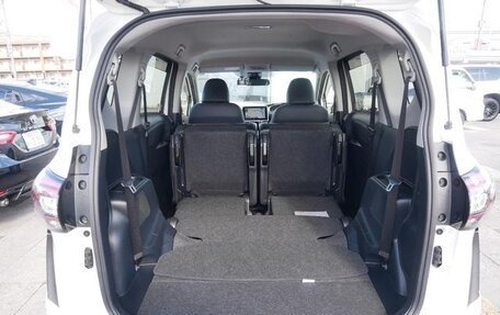 Toyota Sienta II, 2022 год, 1 041 000 рублей, 21 фотография