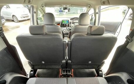 Toyota Sienta II, 2022 год, 1 032 000 рублей, 19 фотография