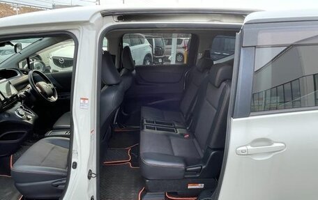 Toyota Sienta II, 2022 год, 1 032 000 рублей, 18 фотография
