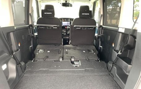 Toyota Roomy I, 2022 год, 834 000 рублей, 28 фотография
