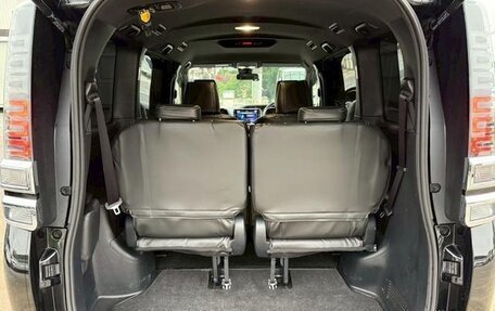 Toyota Voxy III, 2021 год, 1 821 000 рублей, 15 фотография