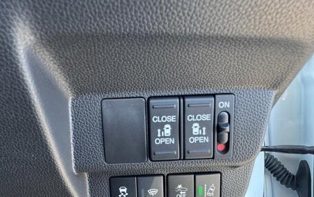 Honda Freed II, 2022 год, 1 193 000 рублей, 17 фотография