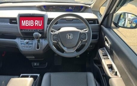Honda Freed II, 2022 год, 1 193 000 рублей, 12 фотография