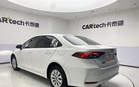 Toyota Corolla, 2022 год, 1 015 000 рублей, 6 фотография