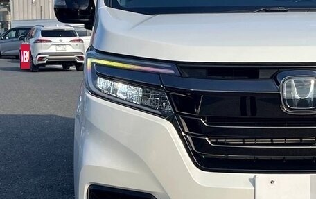 Honda Stepwgn IV, 2021 год, 1 964 000 рублей, 7 фотография