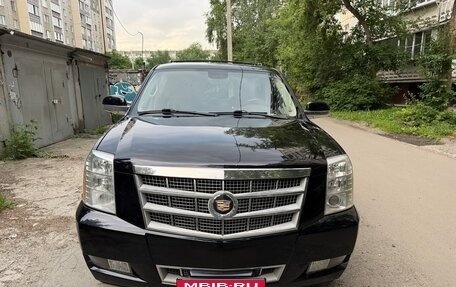 Cadillac Escalade III, 2013 год, 2 650 000 рублей, 1 фотография