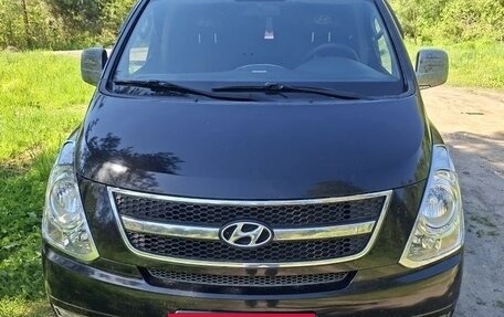 Hyundai Grand Starex Grand Starex I рестайлинг 2, 2014 год, 2 200 000 рублей, 2 фотография