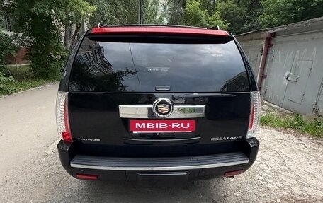 Cadillac Escalade III, 2013 год, 2 650 000 рублей, 2 фотография